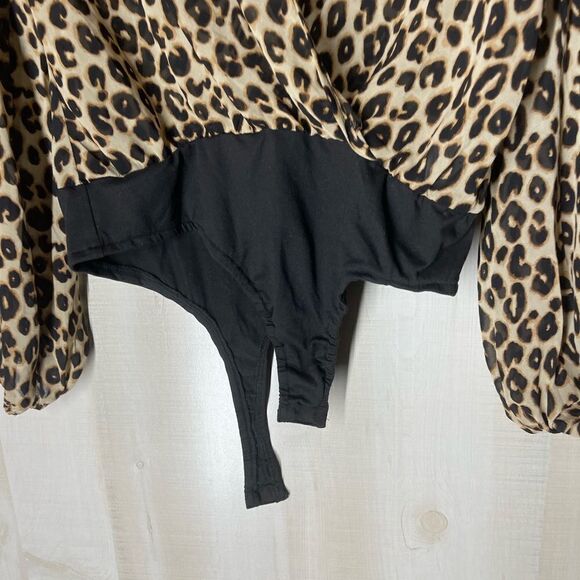 Mi Ami leopard body suit wrap style from‎ Francesca’s, size medium - Picture 2 of 10